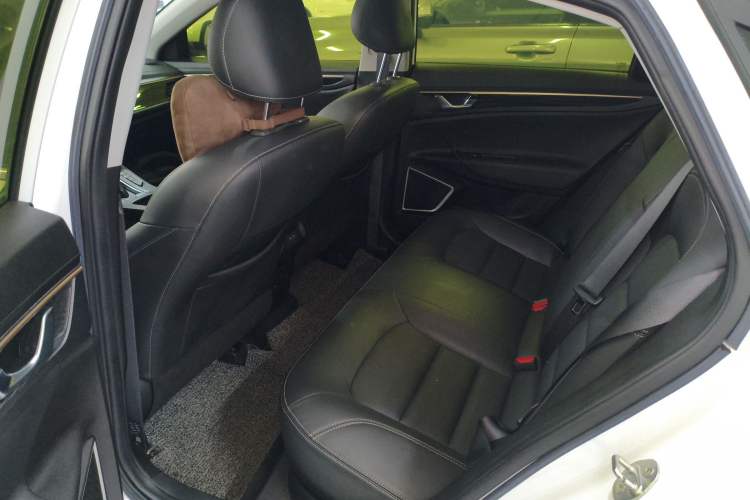 Used Geely Auto Emgrand GL 2021 UP 1.4T CVT Leading Edition
