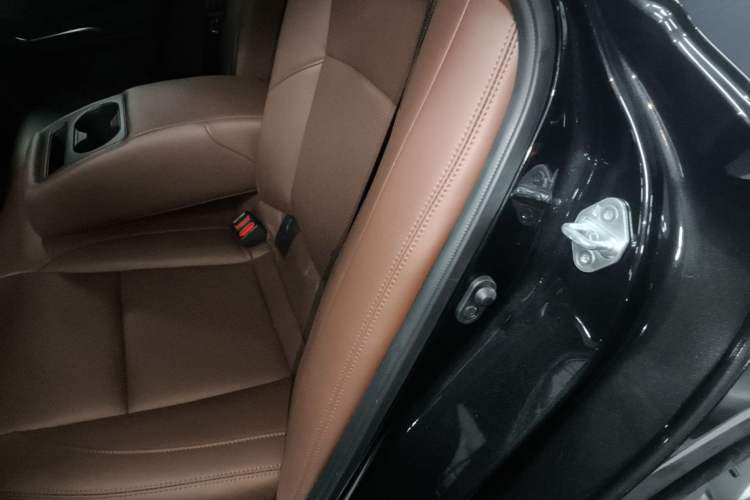 Used Toyota Avalon 2024 2.0L Ambition Edition
