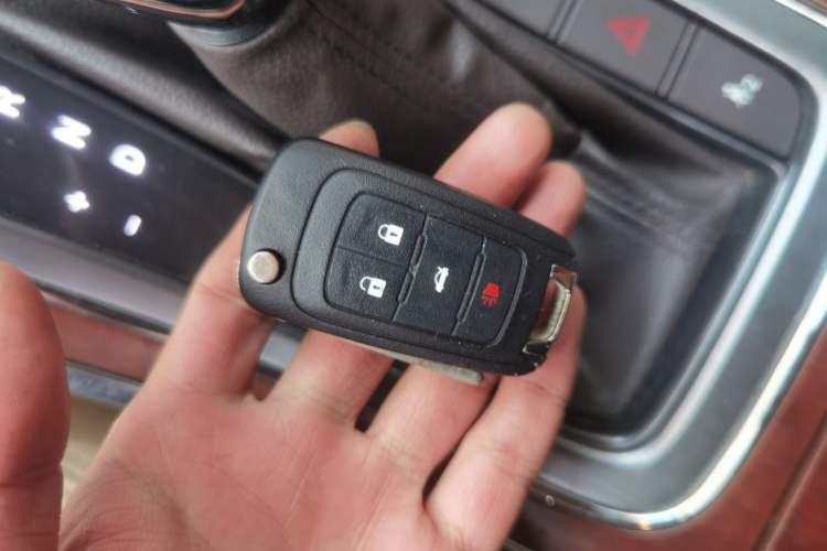 Used Roewe 950 2012 2.4L Luxury Edition
