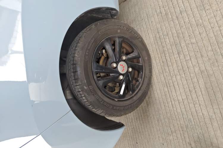 Used Wuling Hongguang MINIEV 2020 Freedom Version Lithium Iron Phosphate Exterior 4