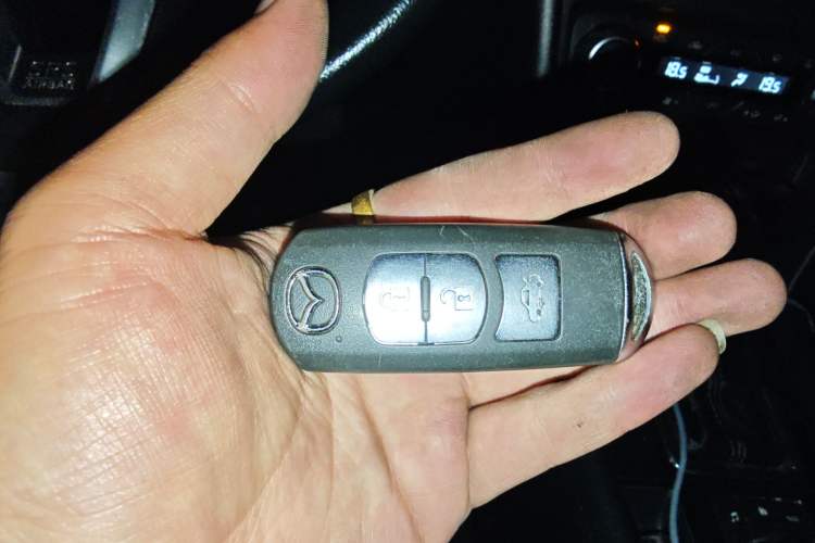 Used Mazda 3 Axela 2017 Sedan 1.5L Automatic Luxury Model Emission Standard China V
