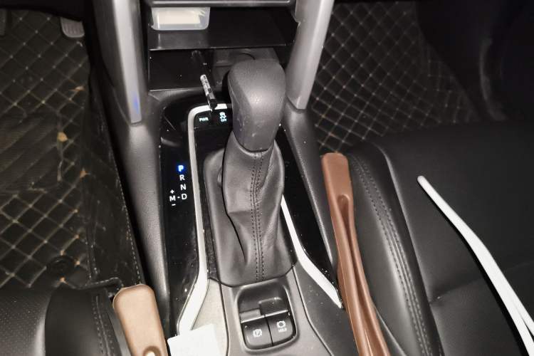 Used Toyota FRONTLANDER 2024 2.0L CVT Elite Edition
