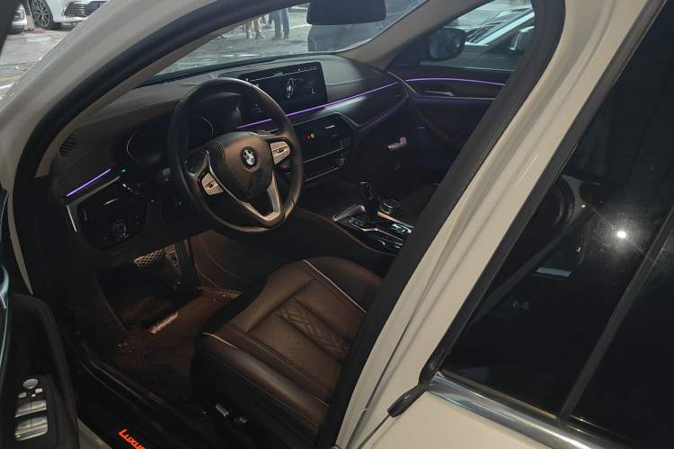 Used BMW 5 Series 2023 530Li Leading Edition Luxury Package