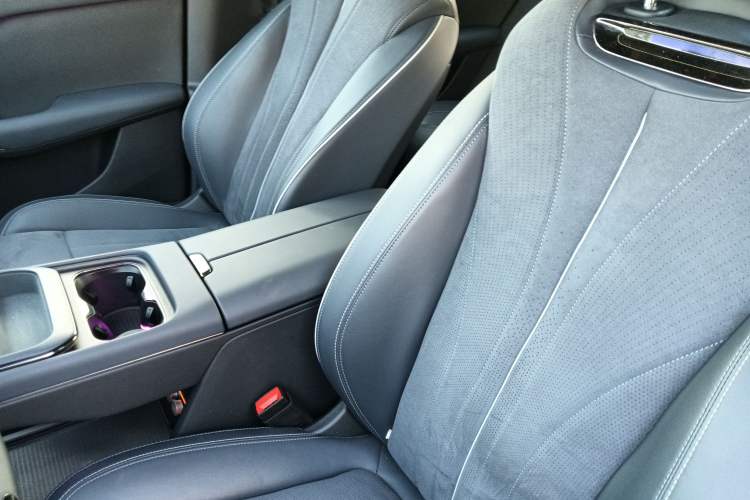 Used VOYAH COURAGE 2024 Four-Wheel Drive Global Edition Left Front Seat