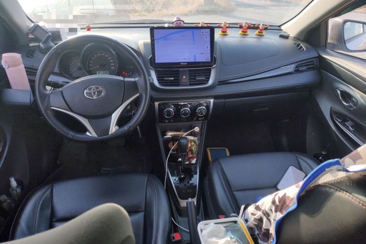 Used Toyota YARiS L Zhi Xuan 2020 1.5L CVT Luxury Edition Center Console