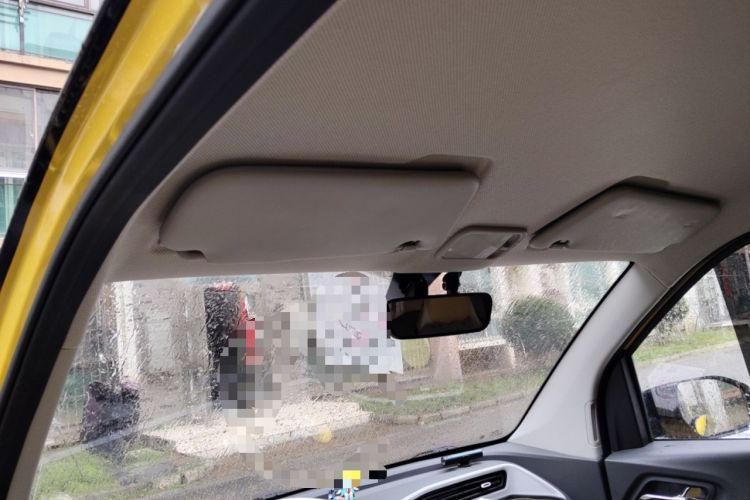 Used Wuling Hongguang MINIEV 2022 Macaron Premium Model – Lithium Ternary Battery
