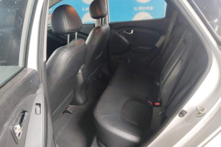 Used Hyundai ix35 2012 2.0L Automatic Two-Wheel Drive Elite Edition GLS Left Rear Seat