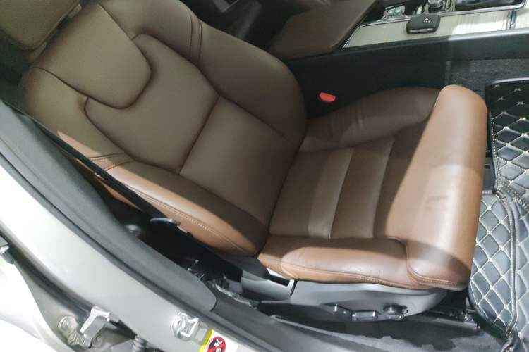 Used Volvo XC60 2020 T5 4x4 Smart Luxury Edition
