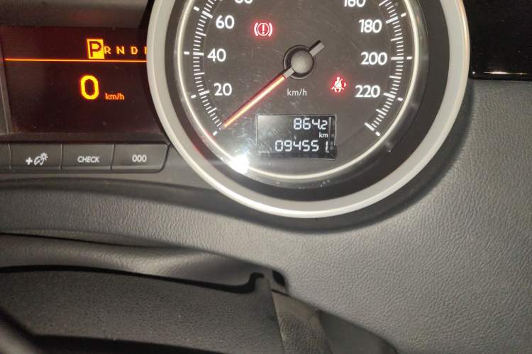 Used Peugeot 508 2012 2.0L Automatic Luxury Edition Odometer Close Up