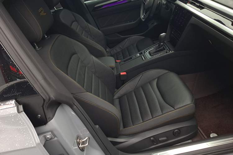 Used Volkswagen FAW-Volkswagen CC 2024 380TSI Striking Edition Right Front Seat