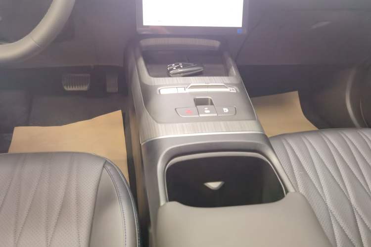 Used Changan Eado PHEV 2025 Smart New Blue Whale 145KM Battleship Edition