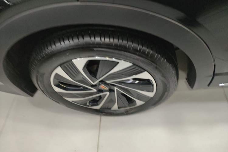 Used Hongqi HS7 PHEV 2024 2.0T PHEV Four-Wheel Drive Flagship Edition 6 Seats
