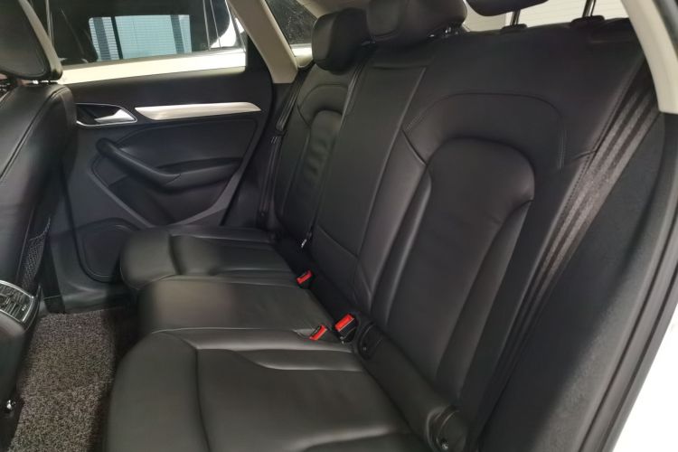 Used Audi Q3 2015 35 TFSI Comfort Model
