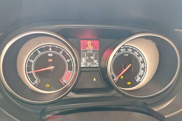 Used MG GS 2015 1.5TGI TST Elite Edition Instrument Cluster