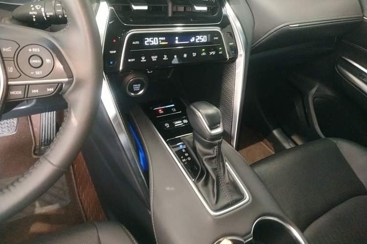 Used Toyota Venza 2023 2.0L CVT Two-Wheel Drive Prestige Version