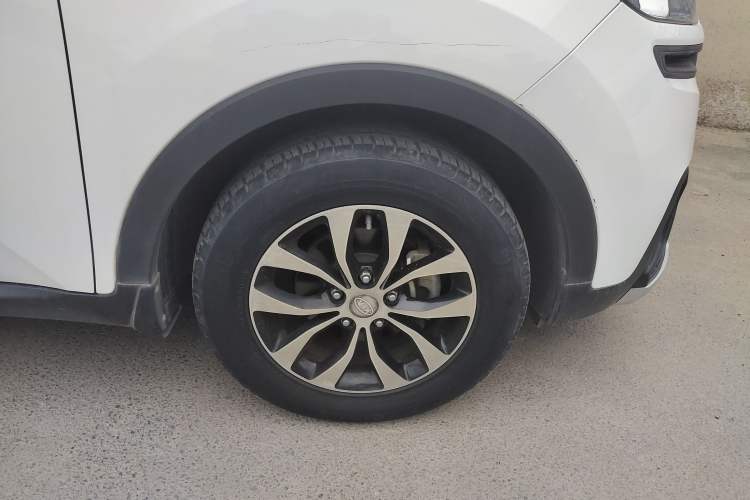 Used Kia KX3 2015 1.6L Manual Two-Wheel-Drive GLS
