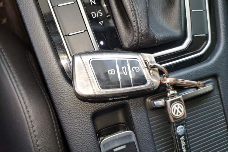 Used Volkswagen Magotan 2019 330TSI DSG Luxury Version China VI Standard
