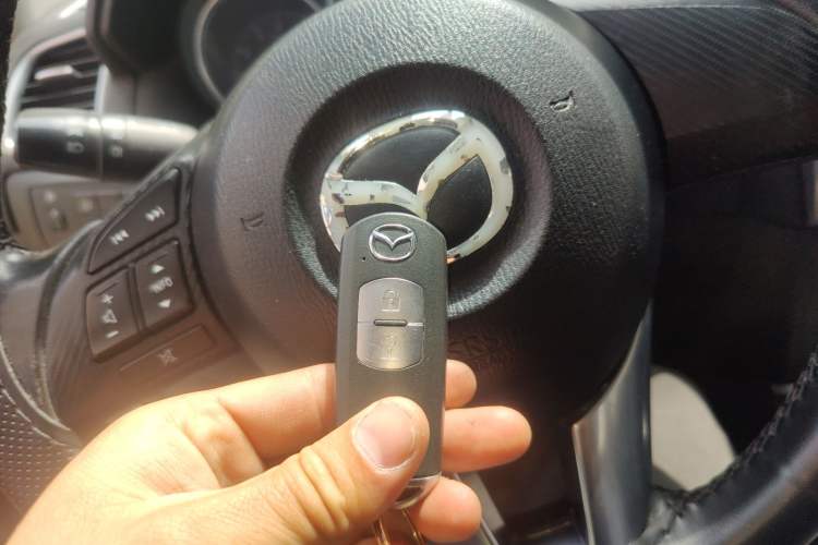 Used Mazda CX-5 2015 2.0L Automatic Two-Wheel Drive Urban Version Vehicle Key