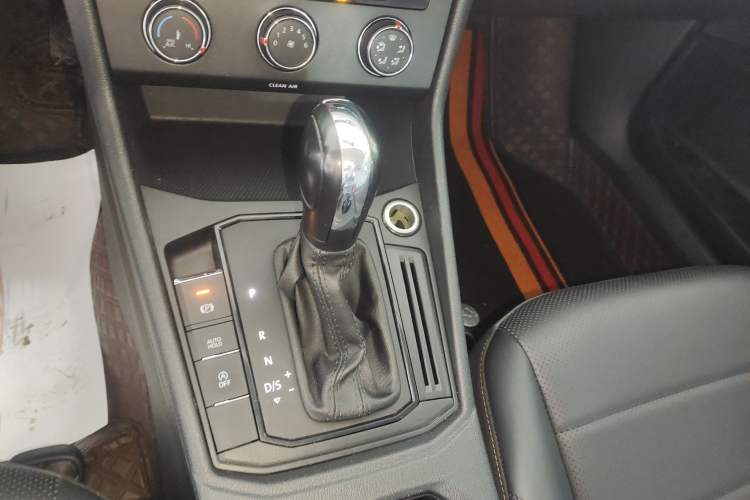 Used Volkswagen Lavida 2019 1.5L Automatic Comfort Edition China VI Standard