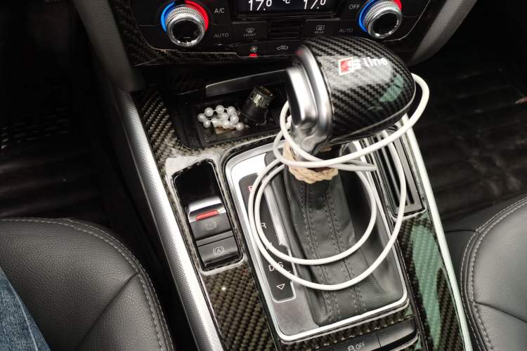 Used Audi A4L 2015 35 TFSI Automatic Standard Model Gear Lever