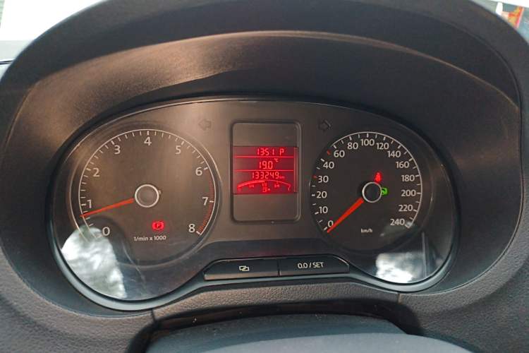 Used Volkswagen Polo 2011 1.6L Automatic ZhiShang Version Instrument Cluster
