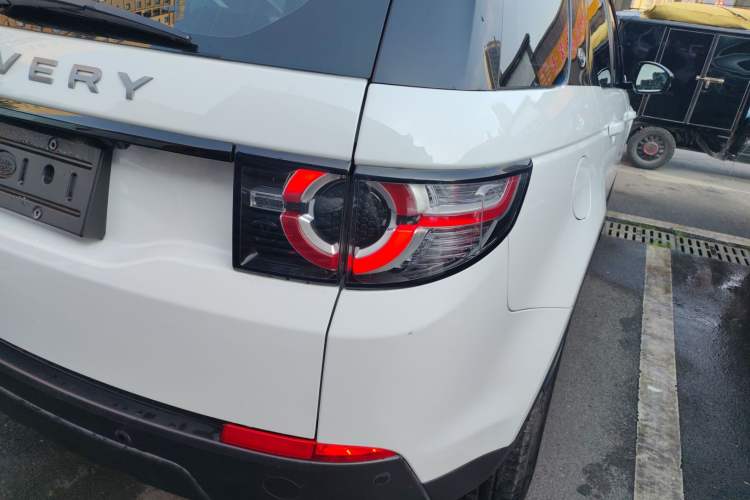 Used Land Rover Discovery Sport 2019 240 PS PURE Edition China VI Standard
