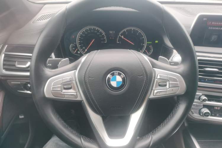 Used BMW 7 Series 2017 730Li Leading Model Steering Wheel