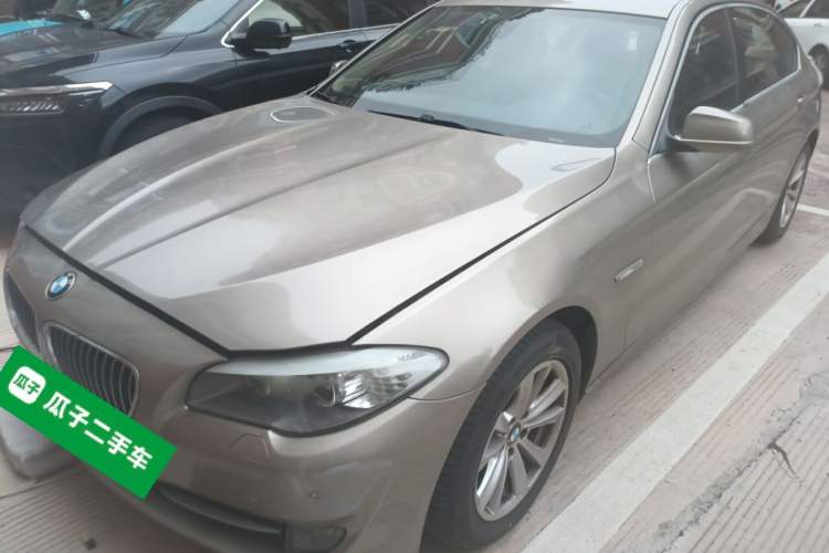 Used BMW 5 Series 2011 523Li Luxury Model