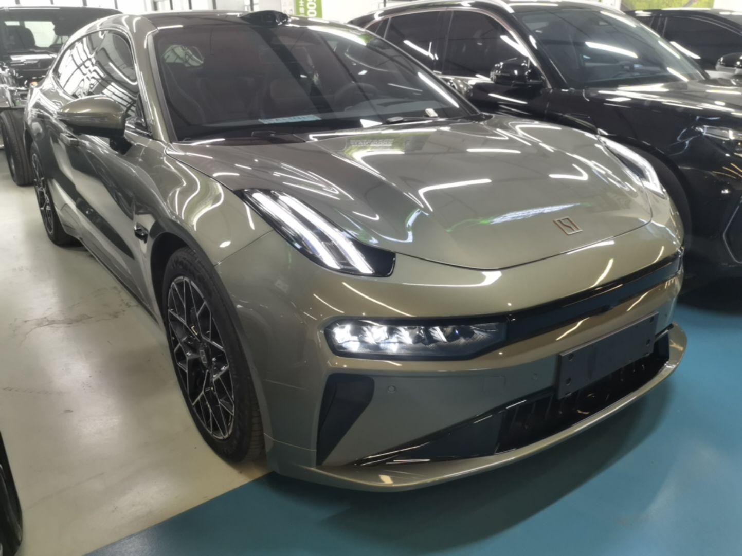 Zeekr 001 2025 WE Edition 95 kWh All-Wheel Drive — снимка 3