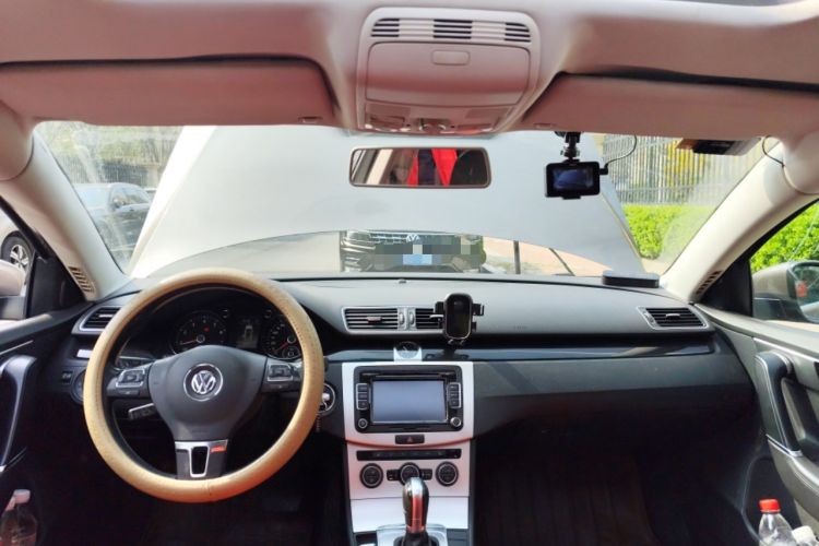 Used Volkswagen Magotan 2013 1.8TSI Luxury Model Center Console