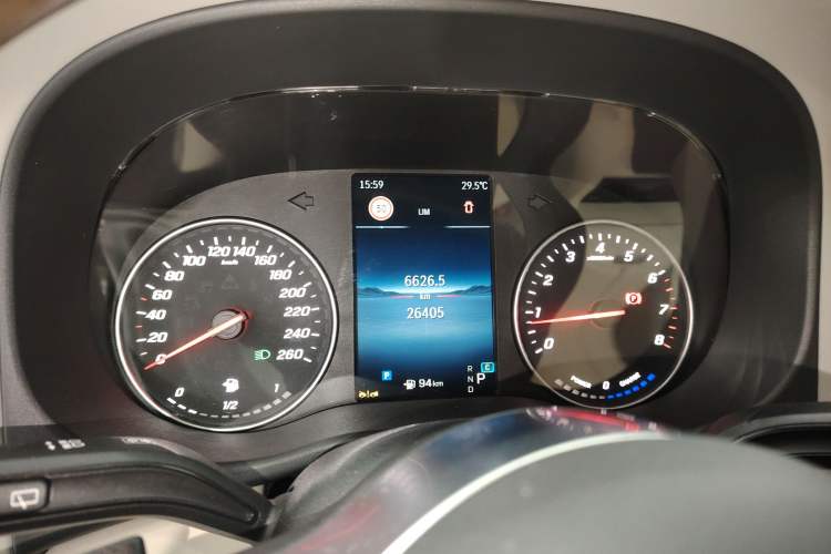 Used Mercedes-Benz Vito 2024 2.0T Business Version 7 Seats