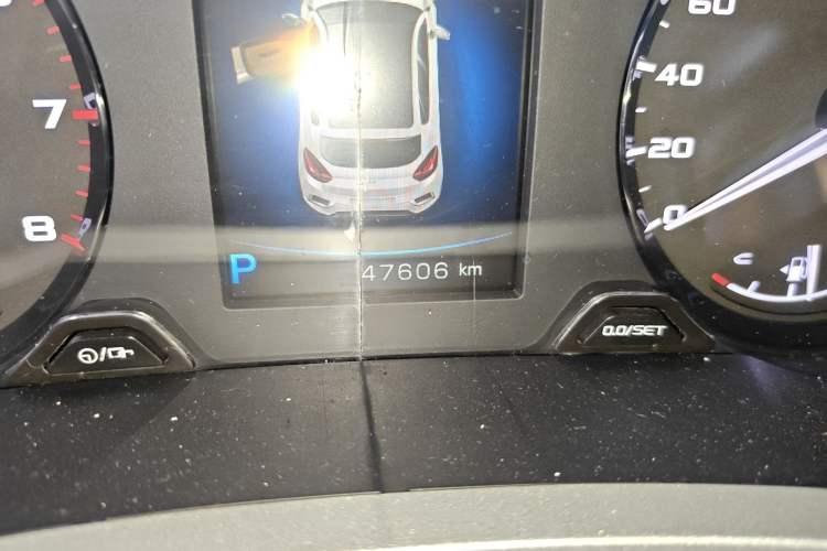 Used Geely Auto Emgrand GS 2016 Sport Edition 1.3T Automatic ZhenShang Model Odometer Close Up