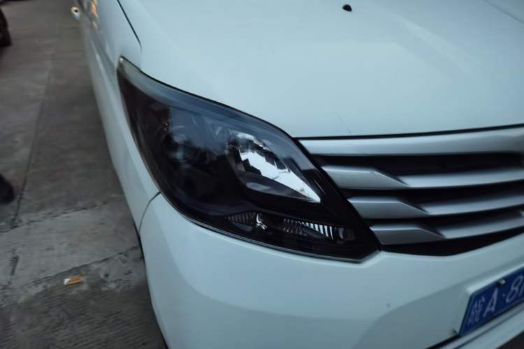 Used CHANGAN KAICHENG Ruixing S50 2018 S50V 1.5L Logistics Edition 5 Seats China VI Standard Right Front Headlight