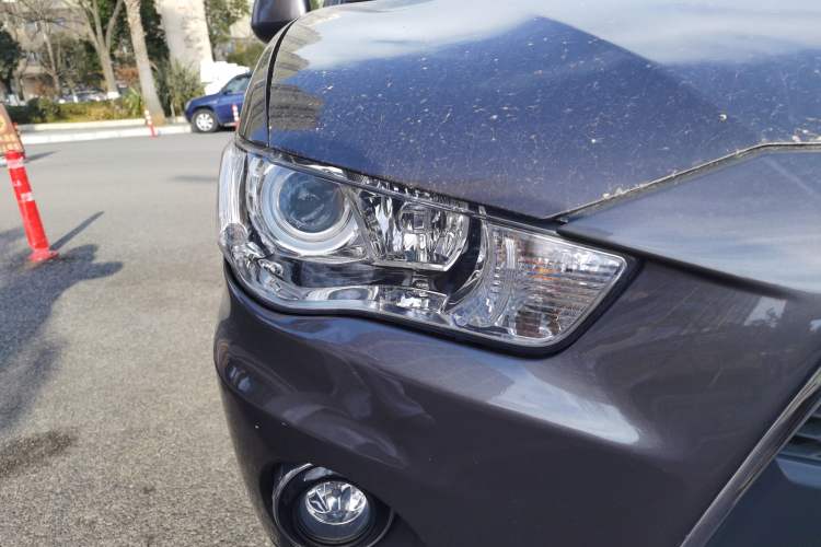 Used Mitsubishi Outlander 2010 Kijang 3.0 Elite GT Edition
