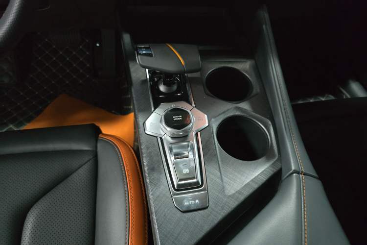 Used CHANGAN UNI-V 2023 1.5T Prestige Model