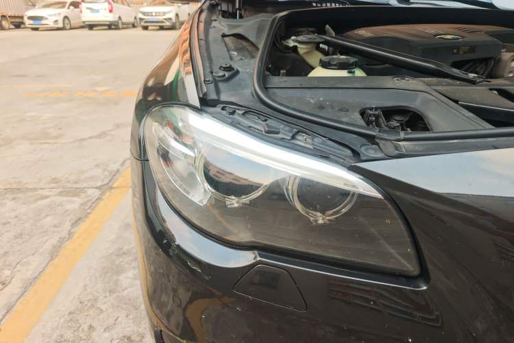 Used BMW 5 Series 2017 525Li Leading Model Right Front Headlight