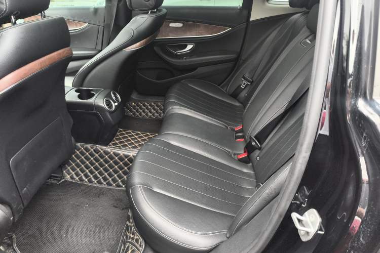 Used Mercedes-Benz E-Class 2020 Facelift E 260 L
