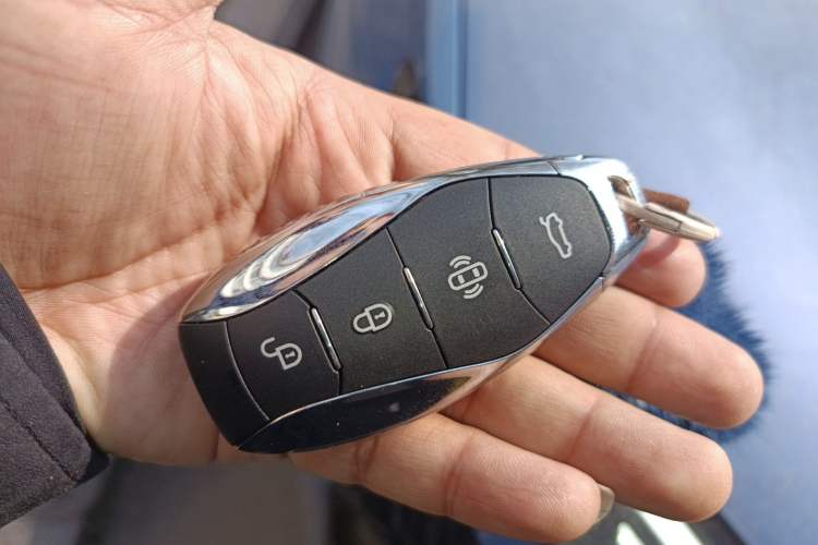 Used Hongqi Tiangong 08 2025 730 Max Rear-Drive Version Vehicle Key