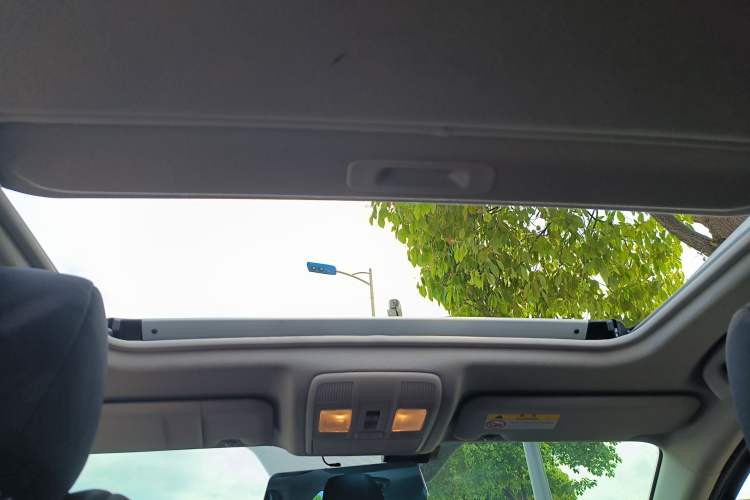 Used Mazda 3 Axela 2017 Sedan 1.5L Automatic Luxury Model Emission Standard China V Headliner