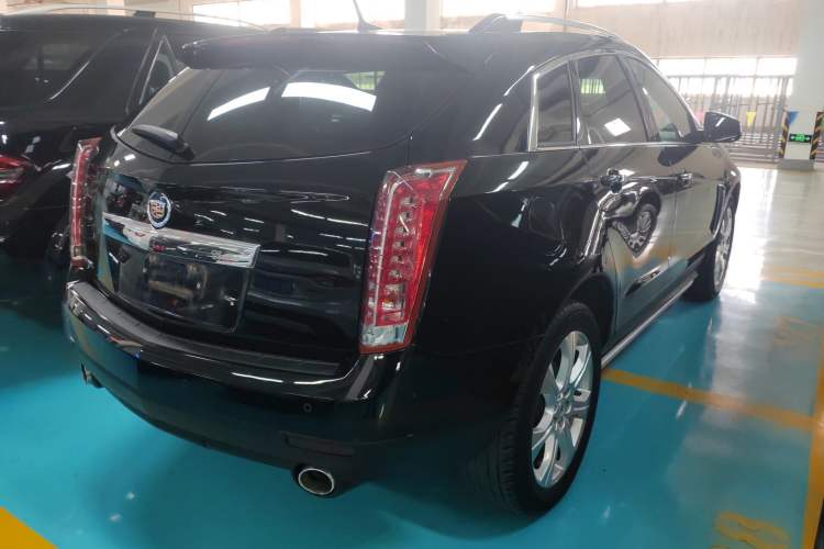 Used Cadillac SRX 2014 3.0L Leading Model Rear Right 45 Deg