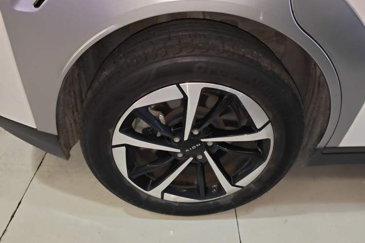 Used AION Y 2022 Plus 70 Smart Edition Exterior 5