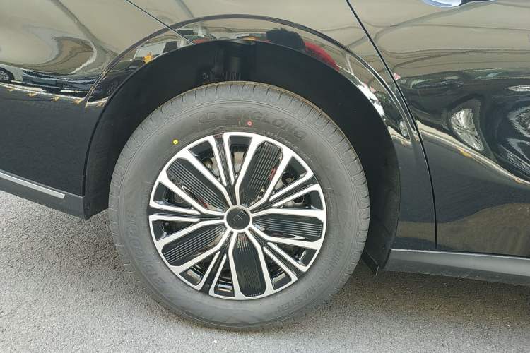 Used Geely Galaxy Stellar 6 2026 Model 125km Free-Style Edition
