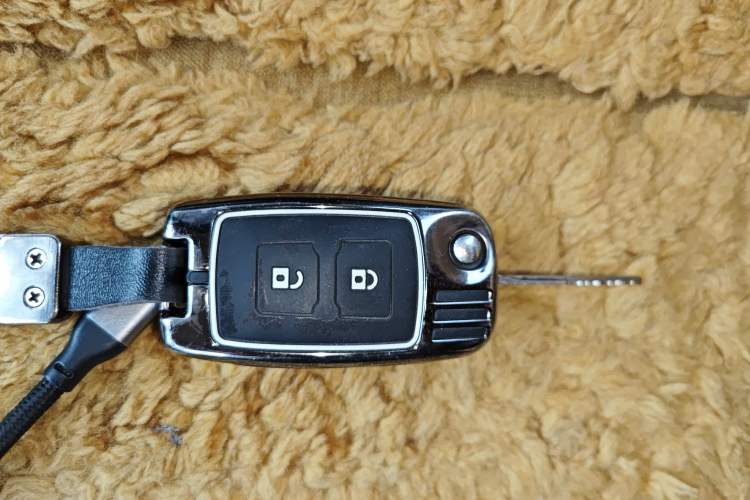 Used CHANGAN KAICHENG Ruixing M60 2023 1.5L GDI Comfort-Class Passenger Vehicle 6/7 Seats Vehicle Key