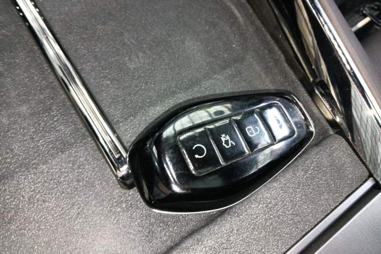 Used Denza Z9 2024 1100 km All-Wheel-Drive Ultra Version