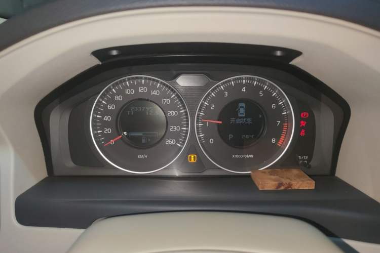 Used Volvo S80L 2011 2.0T Zhiya Edition
