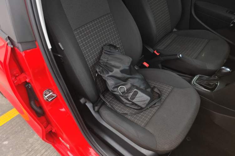 Used Volkswagen Polo 2016 1.6L Automatic Comfort Model
