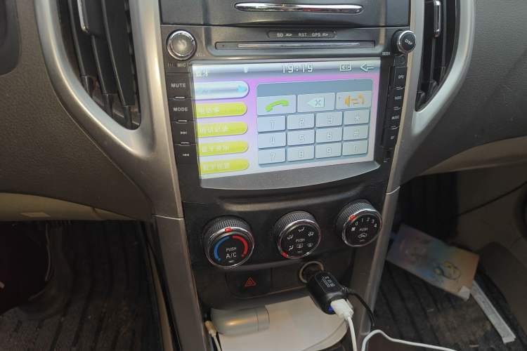 Used Baojun 630 2014 1.5L manual standard version Audio And AC Panel