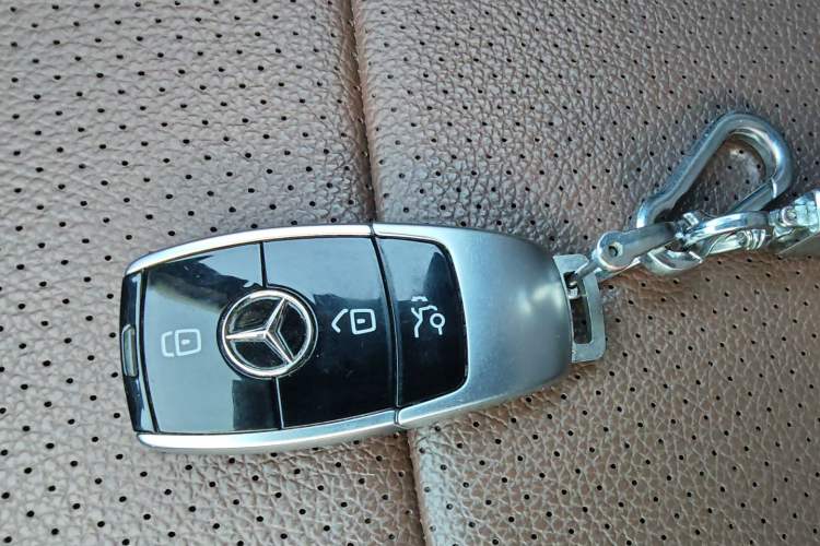 Used Mercedes-Benz E-Class 2019 Restyled E 300 L Sporty and Stylish Edition