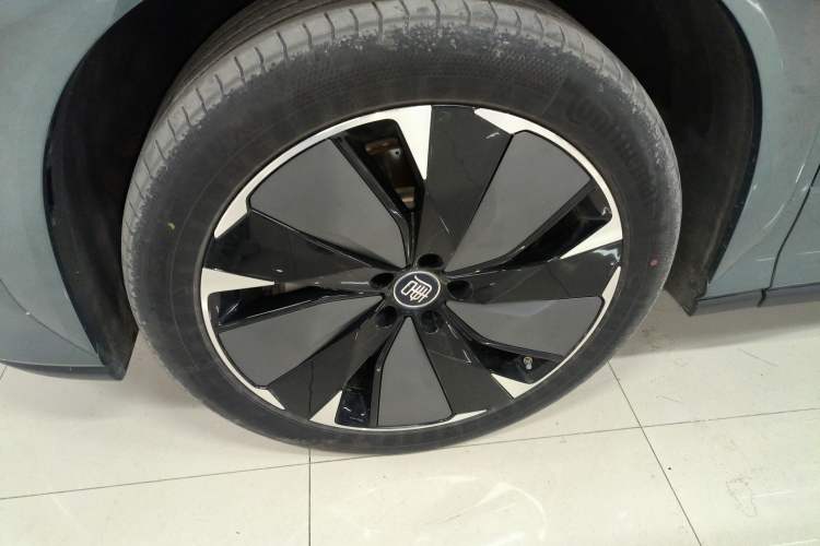 Used BYD Tang L 2025 DM 175KM Drone Player Edition