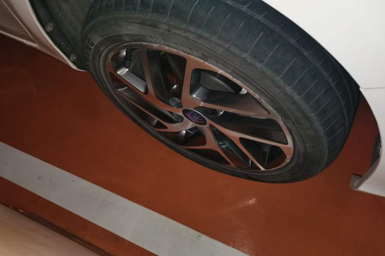 Used BYD Qin New Energy 2018 Qin EV450 Smart Connect Prestige Model
